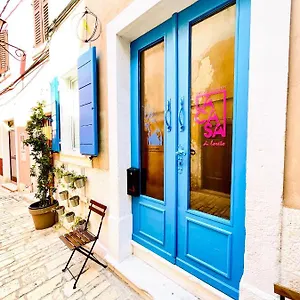 & La Casa Di Loreto Gostinjska kuća